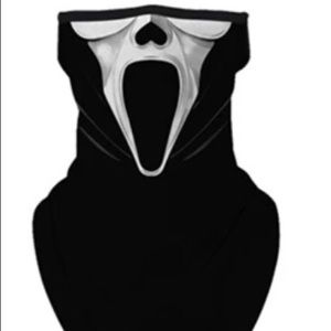 Face covering/ scarf.